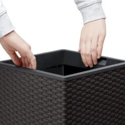 Osmo Casa, Mesh Column Krukke - Granite Casa, Mesh Column Krukke - Granitfarvet Model 30 -Osmo Salgsbutik p35569 37852 casa mesh column krukke granite farve 8004